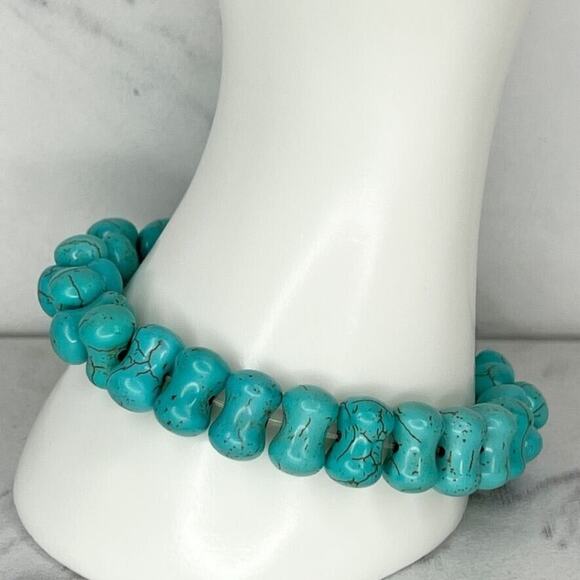 Chunky Faux Turquoise Beaded Stretch Bracelet - Picture 4 of 7